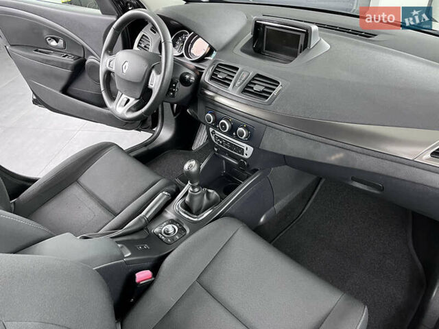 Чорний Рено Меган, об'ємом двигуна 1.6 л та пробігом 128 тис. км за 8900 $, фото 62 на Automoto.ua