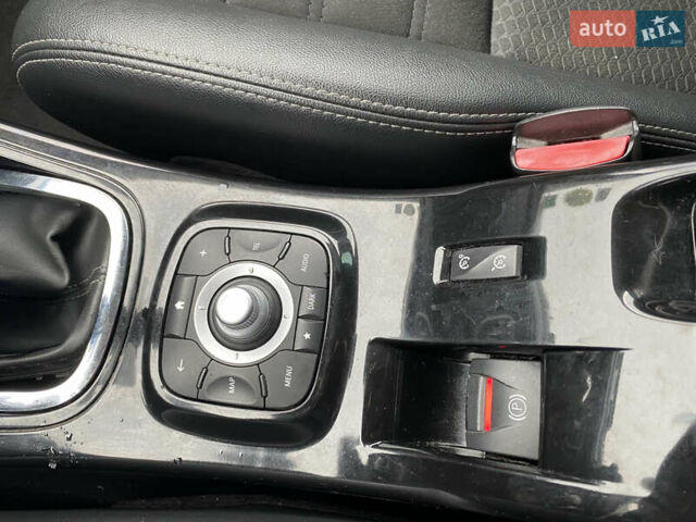 Черный Рено Меган, объемом двигателя 1.6 л и пробегом 243 тыс. км за 8450 $, фото 28 на Automoto.ua