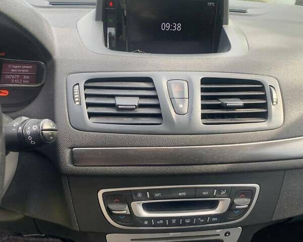 Чорний Рено Меган, об'ємом двигуна 1.46 л та пробігом 267 тис. км за 7000 $, фото 5 на Automoto.ua