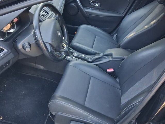 Чорний Рено Меган, об'ємом двигуна 0 л та пробігом 242 тис. км за 7499 $, фото 4 на Automoto.ua