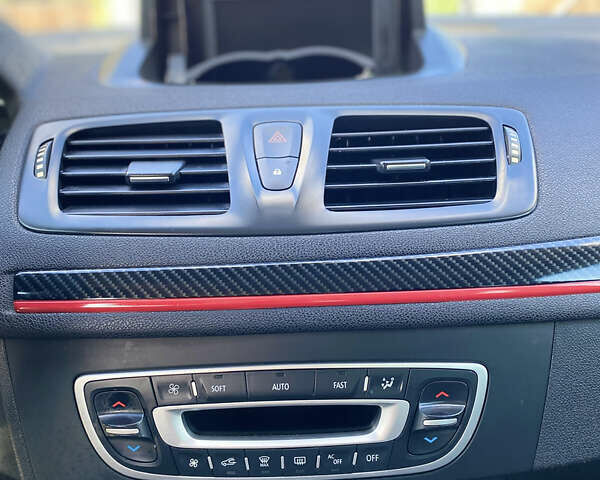 Черный Рено Меган, объемом двигателя 1.5 л и пробегом 230 тыс. км за 10480 $, фото 38 на Automoto.ua