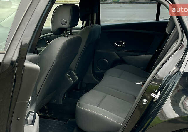 Черный Рено Меган, объемом двигателя 1.46 л и пробегом 318 тыс. км за 7500 $, фото 22 на Automoto.ua