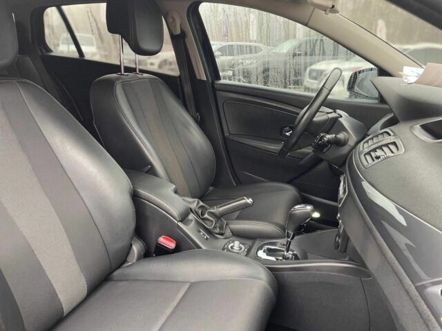 Черный Рено Меган, объемом двигателя 1.5 л и пробегом 263 тыс. км за 8999 $, фото 13 на Automoto.ua