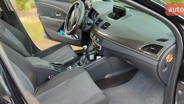 Черный Рено Меган, объемом двигателя 1.46 л и пробегом 306 тыс. км за 7000 $, фото 5 на Automoto.ua