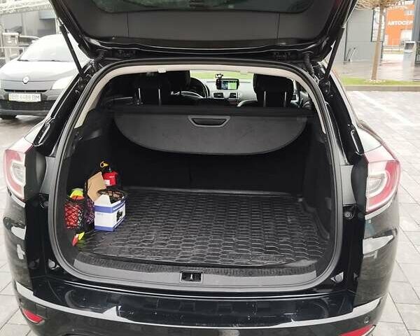 Черный Рено Меган, объемом двигателя 1.46 л и пробегом 260 тыс. км за 10000 $, фото 15 на Automoto.ua