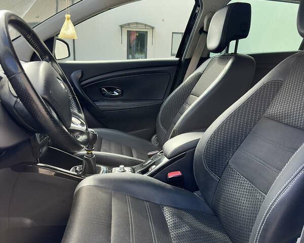 Чорний Рено Меган, об'ємом двигуна 1.5 л та пробігом 233 тис. км за 9850 $, фото 14 на Automoto.ua