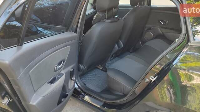 Черный Рено Меган, объемом двигателя 1.46 л и пробегом 306 тыс. км за 7000 $, фото 13 на Automoto.ua