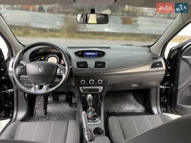 Черный Рено Меган, объемом двигателя 1.46 л и пробегом 284 тыс. км за 8100 $, фото 36 на Automoto.ua