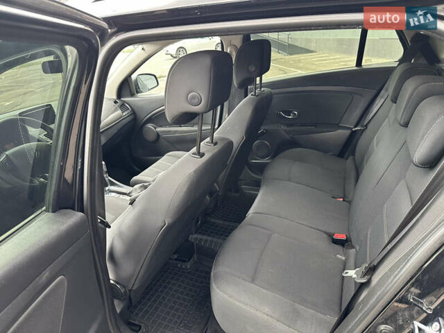 Черный Рено Меган, объемом двигателя 1.46 л и пробегом 260 тыс. км за 7550 $, фото 24 на Automoto.ua