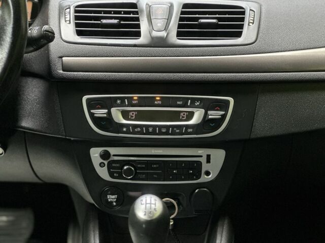 Чорний Рено Меган, об'ємом двигуна 1.5 л та пробігом 254 тис. км за 8700 $, фото 5 на Automoto.ua