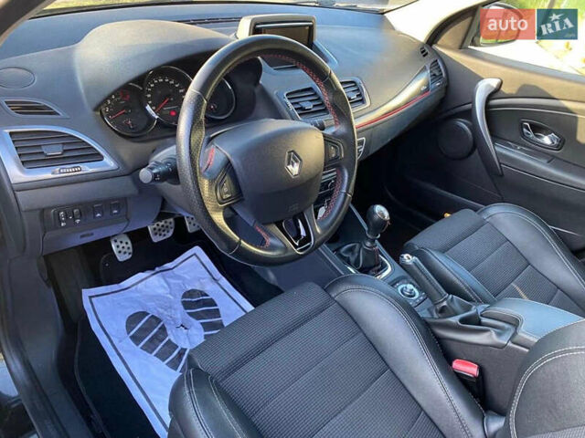 Черный Рено Меган, объемом двигателя 1.6 л и пробегом 253 тыс. км за 8750 $, фото 2 на Automoto.ua