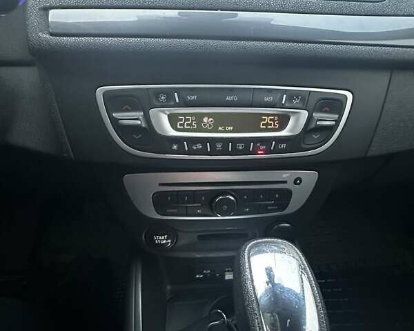 Черный Рено Меган, объемом двигателя 1.5 л и пробегом 288 тыс. км за 7950 $, фото 7 на Automoto.ua