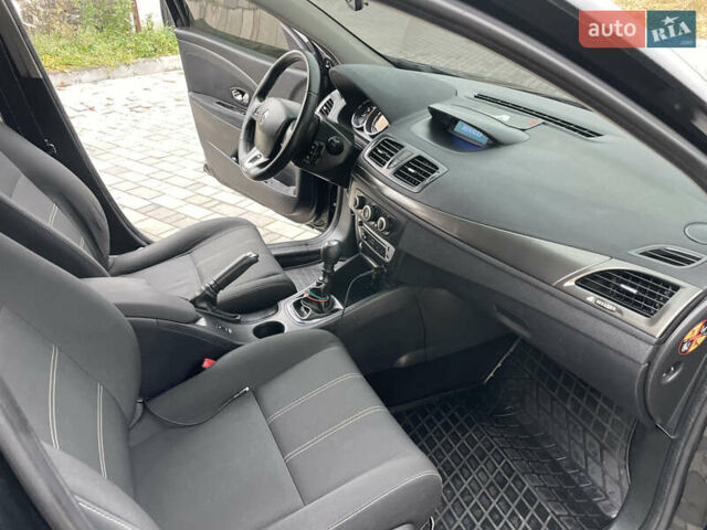 Черный Рено Меган, объемом двигателя 1.46 л и пробегом 284 тыс. км за 8100 $, фото 39 на Automoto.ua