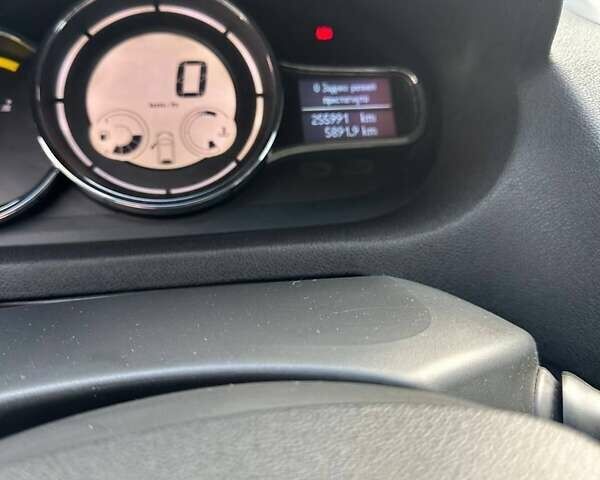 Черный Рено Меган, объемом двигателя 1.5 л и пробегом 256 тыс. км за 8800 $, фото 10 на Automoto.ua