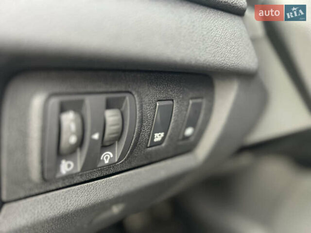 Черный Рено Меган, объемом двигателя 1.6 л и пробегом 221 тыс. км за 10900 $, фото 23 на Automoto.ua