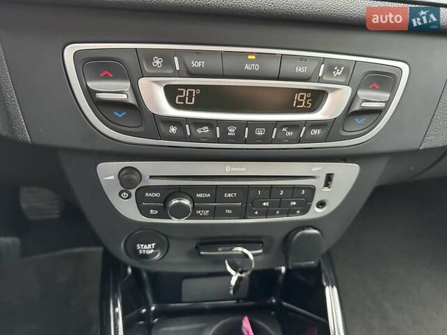 Чорний Рено Меган, об'ємом двигуна 1.5 л та пробігом 220 тис. км за 9600 $, фото 28 на Automoto.ua