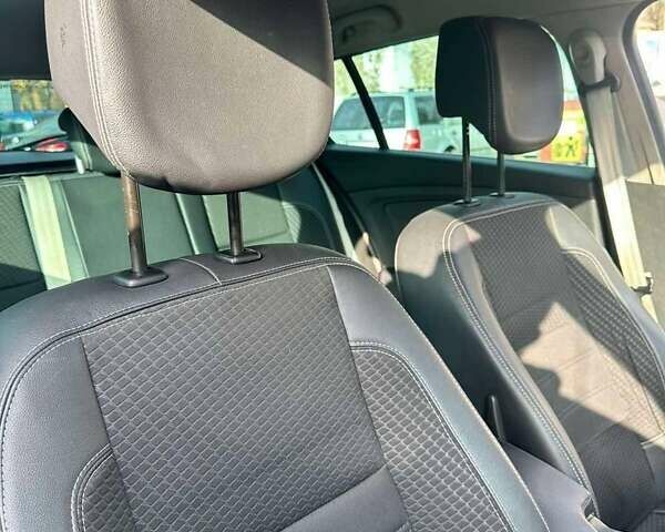 Черный Рено Меган, объемом двигателя 1.5 л и пробегом 256 тыс. км за 8800 $, фото 25 на Automoto.ua