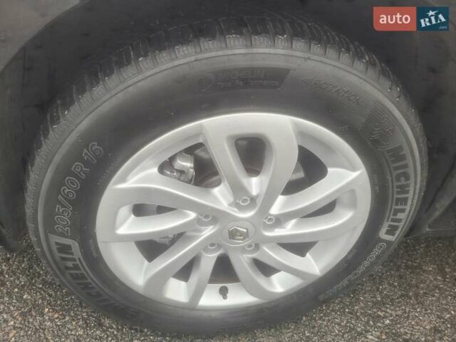 Черный Рено Меган, объемом двигателя 1.46 л и пробегом 207 тыс. км за 8200 $, фото 10 на Automoto.ua