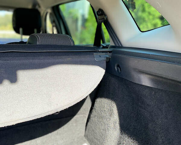 Черный Рено Меган, объемом двигателя 1.5 л и пробегом 230 тыс. км за 10480 $, фото 20 на Automoto.ua