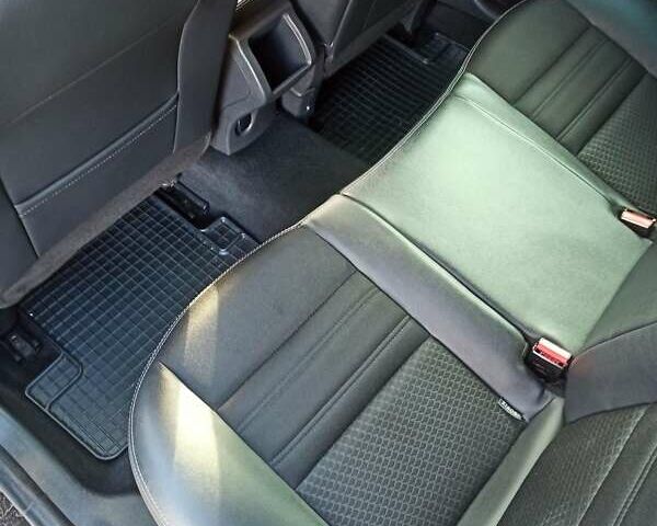 Черный Рено Меган, объемом двигателя 1.2 л и пробегом 242 тыс. км за 9000 $, фото 15 на Automoto.ua