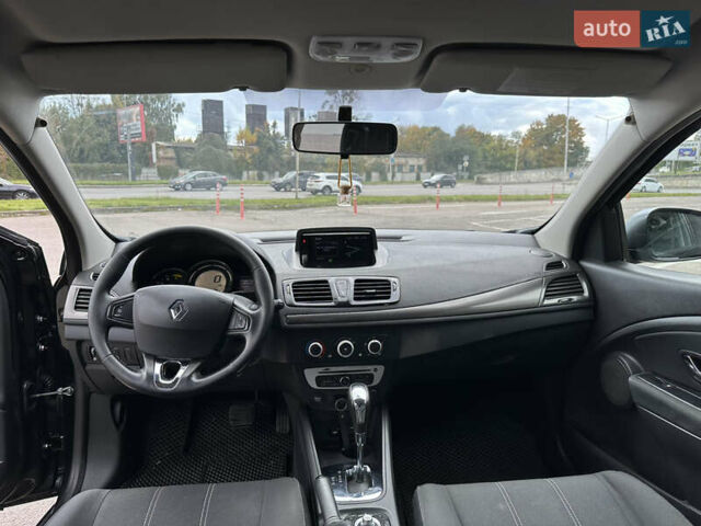 Черный Рено Меган, объемом двигателя 1.46 л и пробегом 260 тыс. км за 7700 $, фото 14 на Automoto.ua