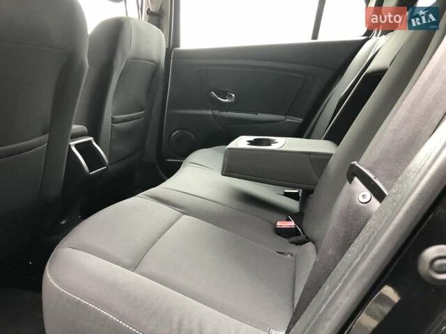 Черный Рено Меган, объемом двигателя 1.5 л и пробегом 185 тыс. км за 7600 $, фото 10 на Automoto.ua