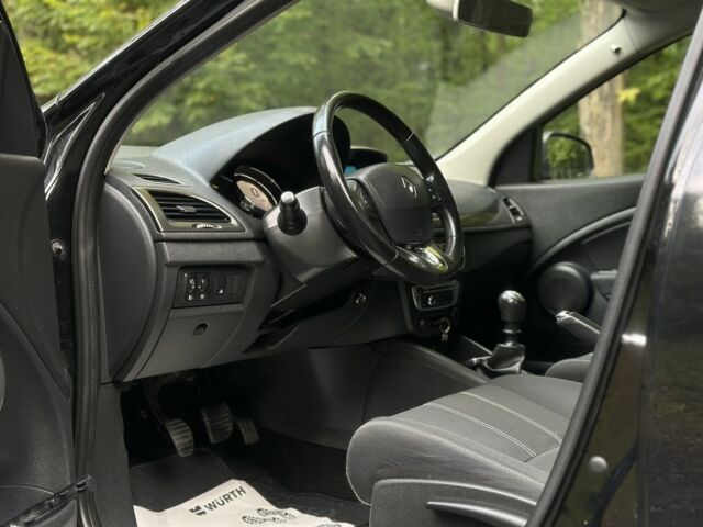 Чорний Рено Меган, об'ємом двигуна 1.5 л та пробігом 254 тис. км за 8700 $, фото 4 на Automoto.ua