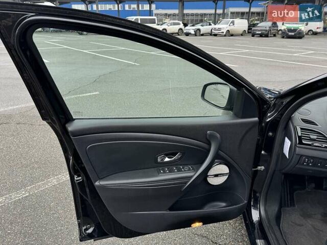 Черный Рено Меган, объемом двигателя 1.5 л и пробегом 205 тыс. км за 11150 $, фото 13 на Automoto.ua