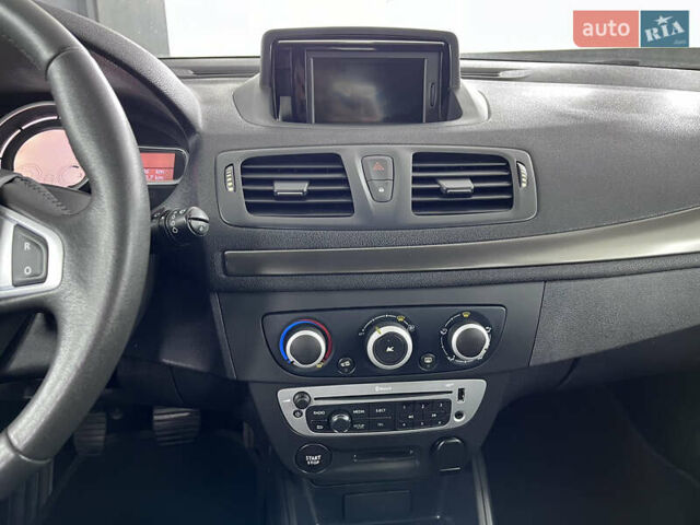 Чорний Рено Меган, об'ємом двигуна 1.6 л та пробігом 128 тис. км за 8900 $, фото 56 на Automoto.ua