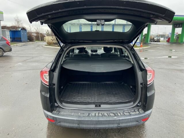 Черный Рено Меган, объемом двигателя 1.5 л и пробегом 220 тыс. км за 9400 $, фото 10 на Automoto.ua