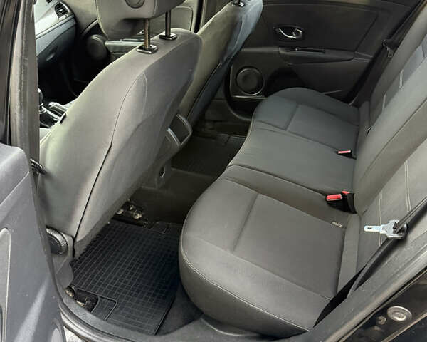 Черный Рено Меган, объемом двигателя 1.5 л и пробегом 221 тыс. км за 9450 $, фото 8 на Automoto.ua