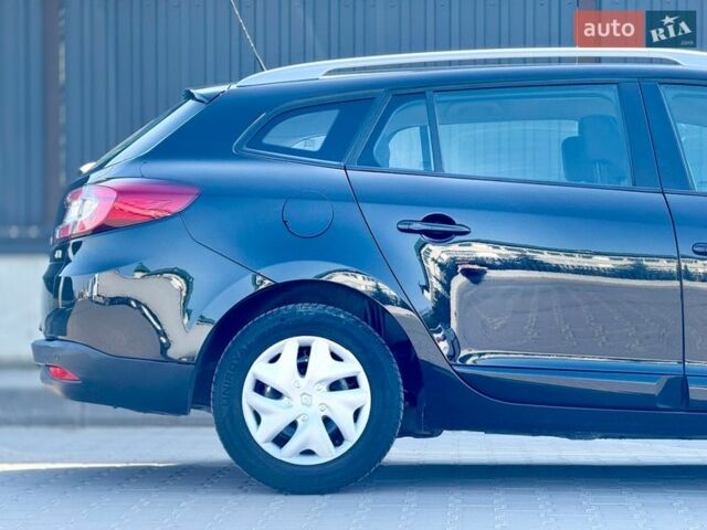 Черный Рено Меган, объемом двигателя 1.5 л и пробегом 248 тыс. км за 7499 $, фото 19 на Automoto.ua