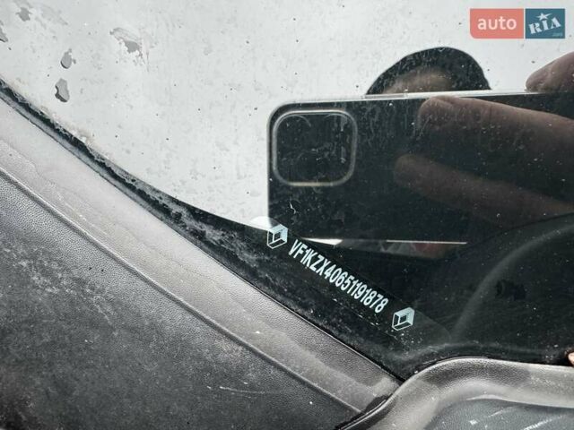 Черный Рено Меган, объемом двигателя 1.5 л и пробегом 205 тыс. км за 11150 $, фото 9 на Automoto.ua