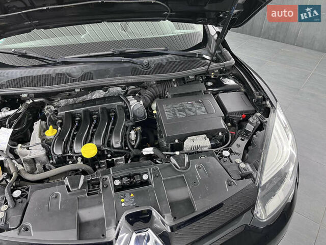 Чорний Рено Меган, об'ємом двигуна 1.6 л та пробігом 128 тис. км за 8900 $, фото 80 на Automoto.ua