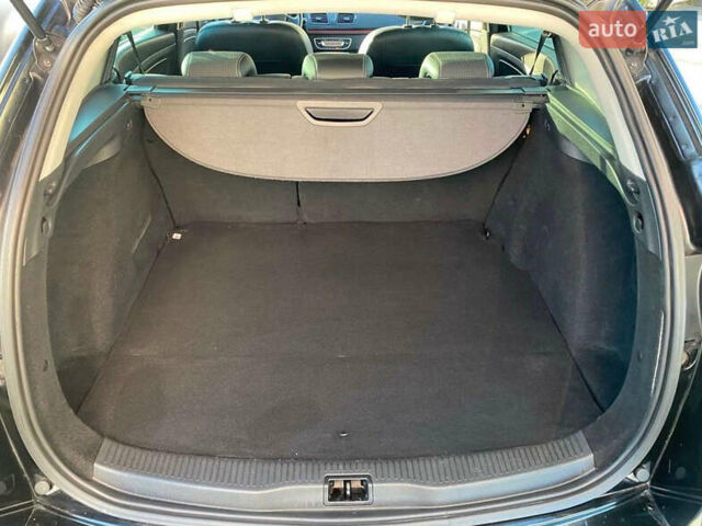 Черный Рено Меган, объемом двигателя 1.6 л и пробегом 253 тыс. км за 8750 $, фото 11 на Automoto.ua