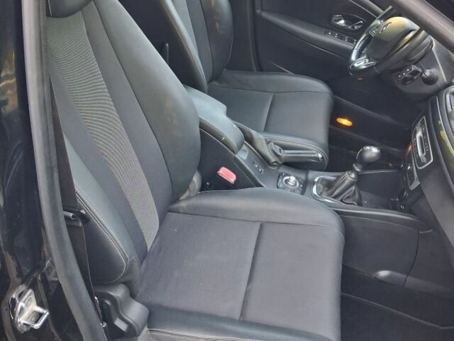 Чорний Рено Меган, об'ємом двигуна 0 л та пробігом 242 тис. км за 7499 $, фото 7 на Automoto.ua