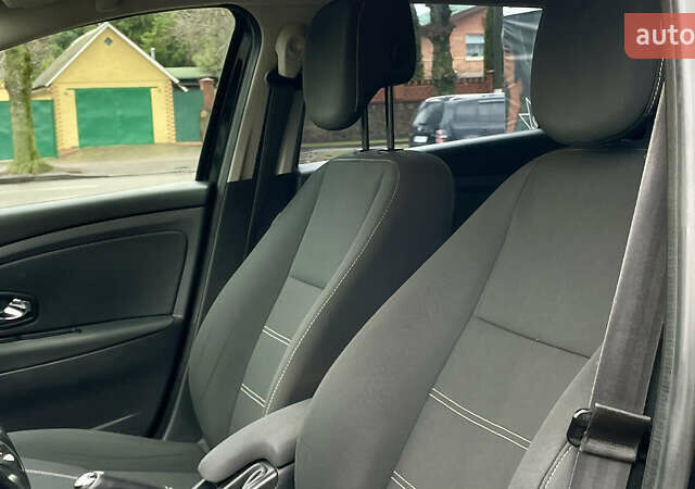 Черный Рено Меган, объемом двигателя 1.46 л и пробегом 318 тыс. км за 7500 $, фото 20 на Automoto.ua