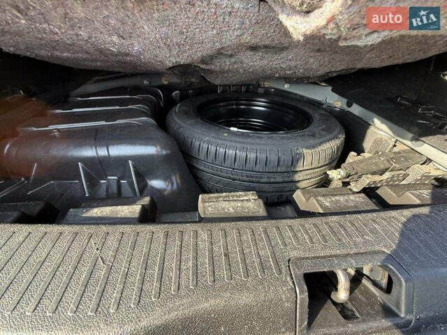 Черный Рено Меган, объемом двигателя 1.46 л и пробегом 280 тыс. км за 9700 $, фото 12 на Automoto.ua