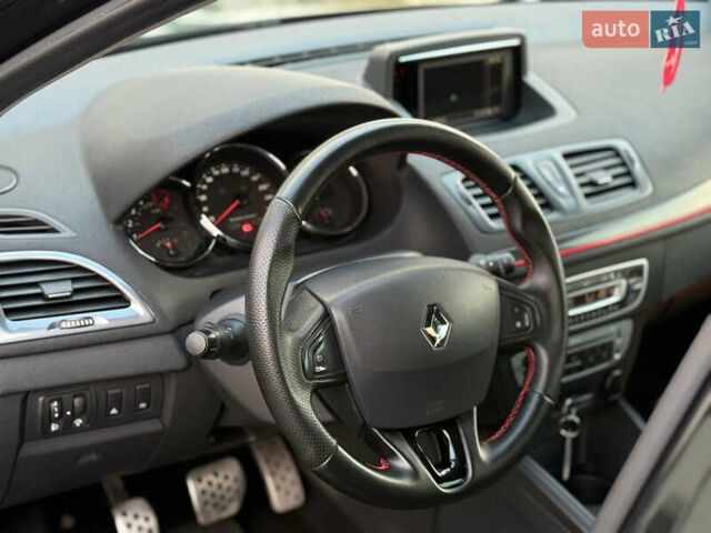 Черный Рено Меган, объемом двигателя 1.5 л и пробегом 238 тыс. км за 8700 $, фото 2 на Automoto.ua