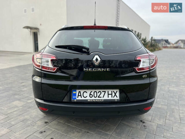 Черный Рено Меган, объемом двигателя 1.6 л и пробегом 221 тыс. км за 10900 $, фото 5 на Automoto.ua