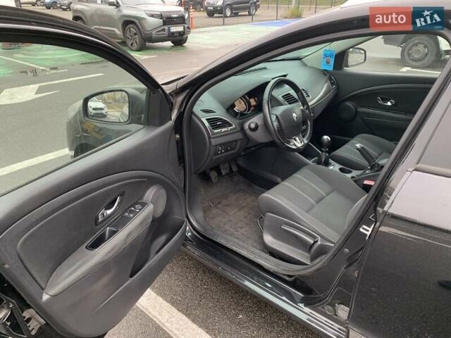 Черный Рено Меган, объемом двигателя 1.5 л и пробегом 290 тыс. км за 6900 $, фото 8 на Automoto.ua