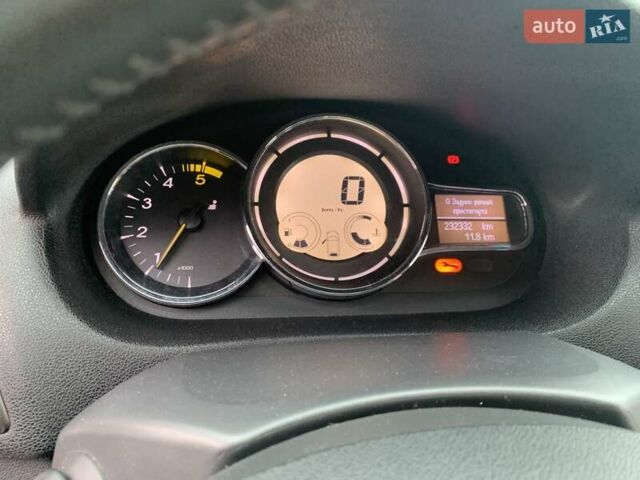 Черный Рено Меган, объемом двигателя 1.5 л и пробегом 290 тыс. км за 6900 $, фото 6 на Automoto.ua