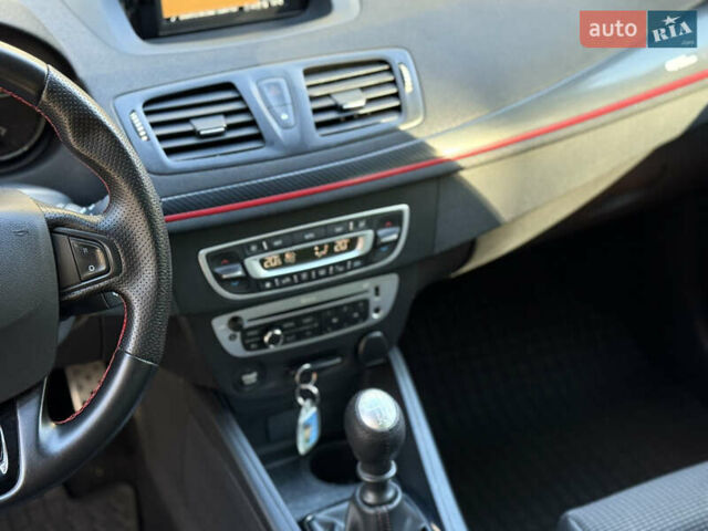 Черный Рено Меган, объемом двигателя 1.5 л и пробегом 244 тыс. км за 8800 $, фото 35 на Automoto.ua