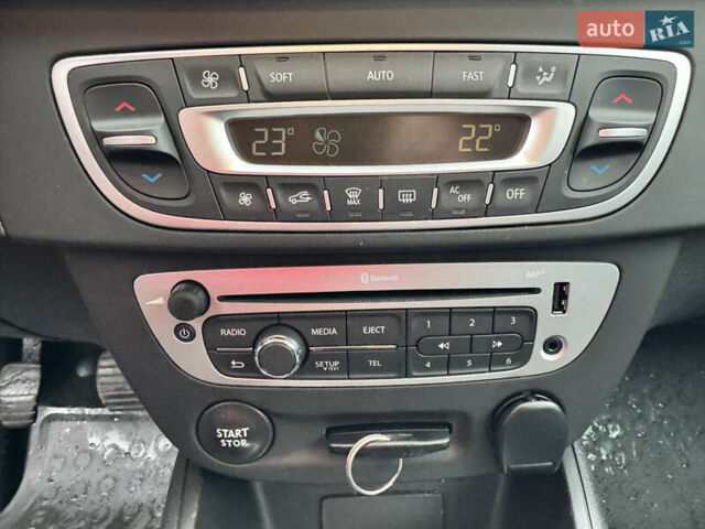 Черный Рено Меган, объемом двигателя 1.5 л и пробегом 101 тыс. км за 9499 $, фото 31 на Automoto.ua