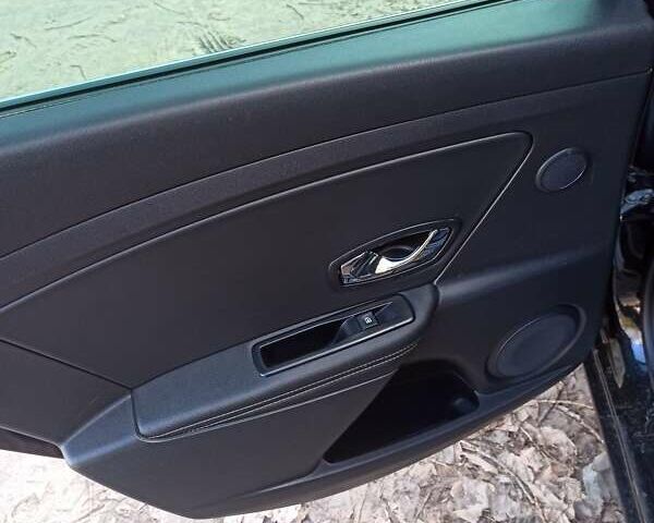 Черный Рено Меган, объемом двигателя 1.2 л и пробегом 242 тыс. км за 9000 $, фото 14 на Automoto.ua