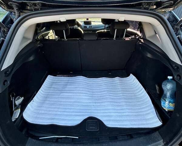 Черный Рено Меган, объемом двигателя 1.46 л и пробегом 308 тыс. км за 7500 $, фото 9 на Automoto.ua