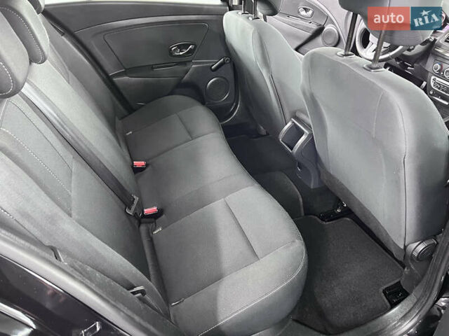 Чорний Рено Меган, об'ємом двигуна 1.6 л та пробігом 128 тис. км за 8900 $, фото 75 на Automoto.ua