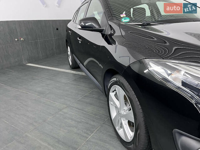 Чорний Рено Меган, об'ємом двигуна 1.6 л та пробігом 128 тис. км за 8900 $, фото 21 на Automoto.ua