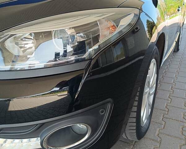 Рено Меган 2014 в Ровно на Automoto.ua Черный Рено Меган, объемом двигателя 1.5 л и пробегом 164 тыс. км за 9400 $, фото 6 на Automoto.ua