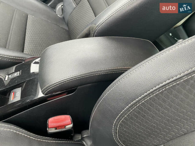 Черный Рено Меган, объемом двигателя 1.6 л и пробегом 243 тыс. км за 8450 $, фото 23 на Automoto.ua